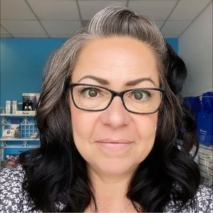 Meet your Posher, Kerri